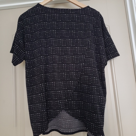 Banana Republic Factory - Picture 2 of 4